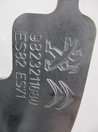 фото thumb №12, Петля кришки двигуна сторона ліва citroen, peugeot, opel 9823211680