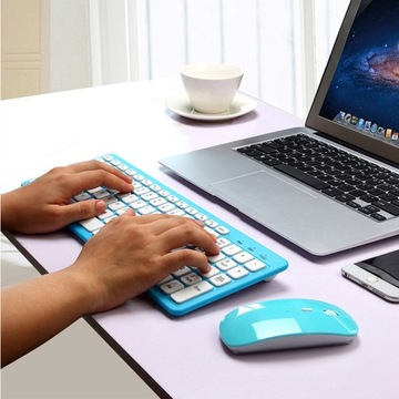 Bezprzewodowa kombinacja klawiatury i myszy Ultracienka, płaska i cicha, ergonomiczna niebieska