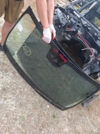 фото thumb №1, Mercedes w257 c257 cls стекло перед передняя nieoryginal ladna