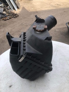 фото thumb №4, Корпус фильтра воздуха audi a4 b5 2.6 v6 078133837l