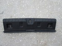 фото thumb №1, Защита поперечина замка багажника czarna bmw оригинальный номер 7221868