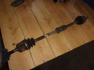 фото thumb №1, Hyundai i30 i полуось правая длинная 1.6 crdi