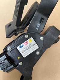 фото thumb №5, Hyundai i40 2013r 1.7 crdi потенциометр газа педаль 32726-3z000 40376c-3z000