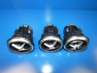 фото thumb №1, Mercedes a w176 решітка обдув середня