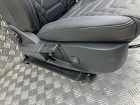 фото thumb №13, Сидіння перед диван обшивки шкіра vignale ford puma mk2