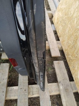 фото thumb №6, Двері праві зад задні чорні hb kpl vw golf v 5 l041