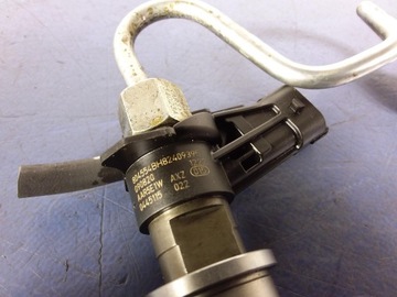 фото thumb №6, Espace iv 2.0 dci форсунка инжектор топлива m9r762