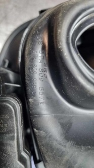 фото thumb №5, Кришка заливання пального vw touran ii 5ta 857e