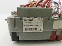 фото thumb №8, Alfa romeo giulietta 2010 рамка / модуль предохранителей