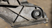 фото thumb №8, Mercedes w220 3.2 cdi рестайлинг крепление корпуса фильтра воздуха