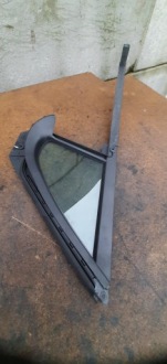Стекло треугольное дверь левый перед 14r 2008 с Разборки, фото thumb