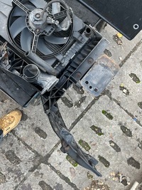 фото thumb №10, Ford fusion 1.3 pas передній радіатор комплект 4s6h8005ca