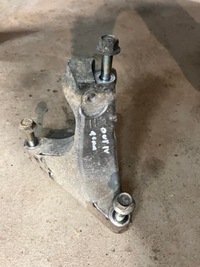 фото thumb №1, Кріплення коробки ліві cvt subaru outback iv 3.6r