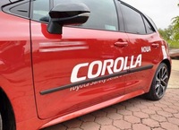 фото thumb №3, Toyota corolla 2019- хэтчбек планки боковые дверь