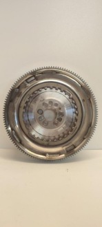 фото thumb №1, Seat arona 2024 колесо двухмассовый 04c105266h