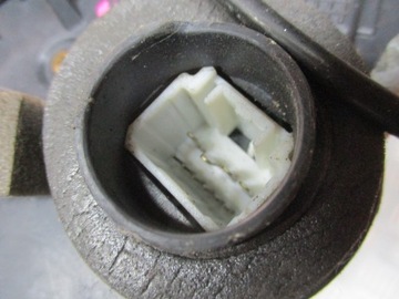 фото thumb №2, Замок правый перед toyota avensis t25 1.8 vvti