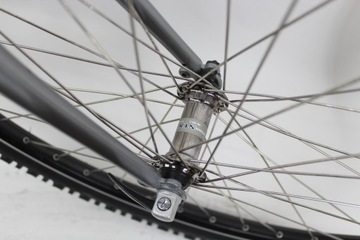 КРАСИВЫЙ MTB ВЕЛОСИПЕД «ВОЛШЕБНЫЕ» КОЛЕСА 26 ДЮЙМОВ SHIMANO STX 21 ПЕРЕДАЧА