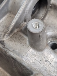 Кронштейн основание генератора оригинальный номер 06b903143k audi a4 b5 98r. 1.6b Недорого, фото thumb