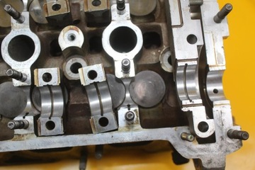 фото thumb №8, Головка левая audi s6 c4 a4 a6 a8 4.2 b 077103373d