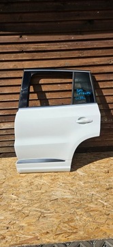 фото thumb №1, Двері лівий зад задні vw tiguan 5n 2015 lc9al r-line