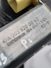 фото thumb №5, Моторчик скло правий задня mercedes w203 a2038203042