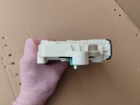 фото thumb №9, Skoda octavia ii vw touran моторчик стекло правый задняя 1k0959704e оригинал оригинальный номер