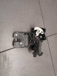 фото thumb №1, Замок крышки багажника audi a3 8p 8p4827505b