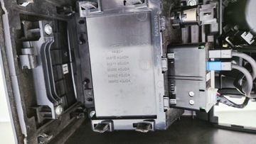 фото thumb №9, Infiniti q50 бардачок туннель подлокотник средний el10