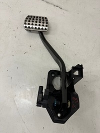 фото thumb №1, A1672901100 idealny педаль гальма mercedes w167