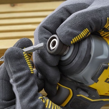 STANLEY Ударная отвертка V20 2x2,0 Ач SFMCF820D2K