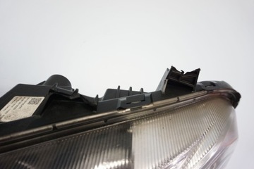 SUZUKI BURGMAN 650 13- REFLEKTOR LAMPA PRZÓD