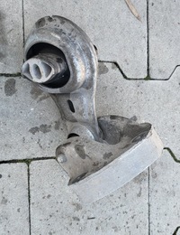 фото thumb №1, Renault master iv 20 rok 2.3 dci подушка двигуна 112388746r