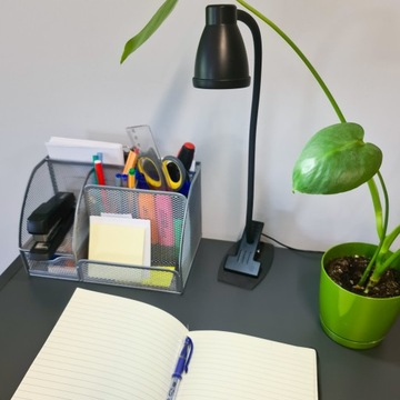 Светодиодная настольная лампа с зажимом для чтения, гибкий для USB-настольного зажима