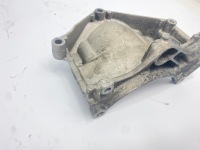 Кронштейн кронштейн генератора mercedes w124 m111 e200 e220 220e 1111550135 Цена, фото thumb