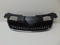 фото thumb №1, Решётка радиатора решётка радиатора skoda fabia ii roomster 5j0853668a