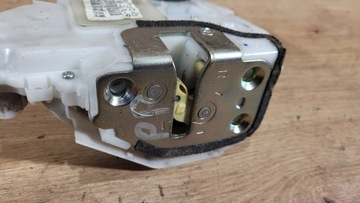 фото thumb №4, Замок правые перед honda civic viii 8 ufo hb 5d 7 pin европа