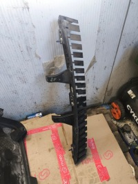 фото thumb №1, Peugeot 308 напрямна абсорбер бампера заднього задня 9800981980 ?