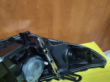 фото thumb №9, Фара лампа лівий перед renault megane iii 13-16 130702448200