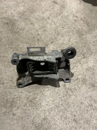 фото thumb №1, Кронштейн кронштейн коробки передач 1.6 dci renault scenic iii