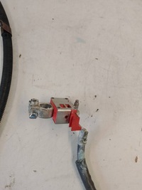 фото thumb №3, Mercedes w176 клемма плюсовая a2465407632