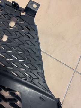 фото thumb №11, Lexus ct200h рестайлинг 2014- решётка нижняя бампера f-sport