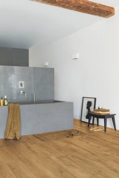 Panele Podłogowe Dąb Klasyczny Naturalny Wodoodporne AC4 8 mm V4 1.84m2