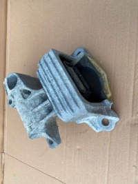 фото thumb №2, Подушка кронштейн двигателя renault fluence ze оригинальный номер 112100032r