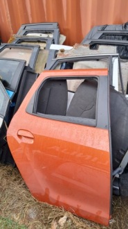 фото thumb №1, Dacia duster ii дверь задние praweteenz