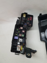 фото thumb №6, Citroen c1 aygo peugeot 108 корпус запобіжників