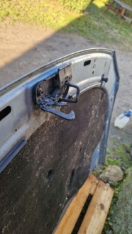 фото thumb №11, Vw passat b6 код lak lb5m капот двигуна кришка двигуна