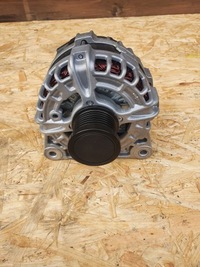 фото thumb №1, Генератор 231001993r renault 150a