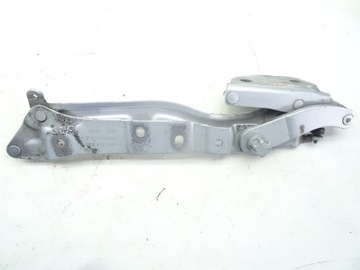 4E0827300H AUDI A8 D3 ПЕТЛЯ КРЫШКИ БАГАЖНИКА