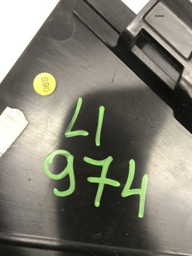 фото thumb №10, Bentley bantayaga планка стойка дверь правая зад