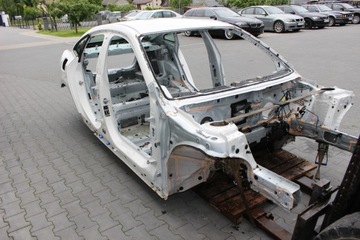 фото thumb №6, Кузов четверть кузов bmw f44 a300 альпийский белый